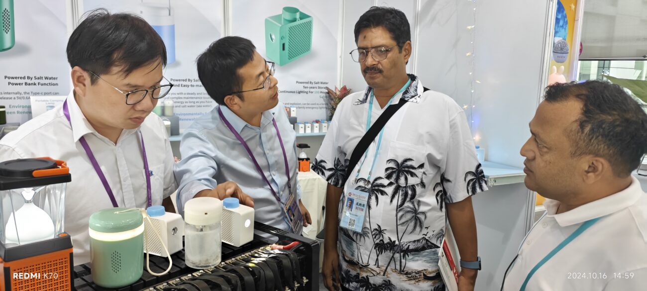 Jinlv Energy Saltwater Lamp Booth at Canton Fair